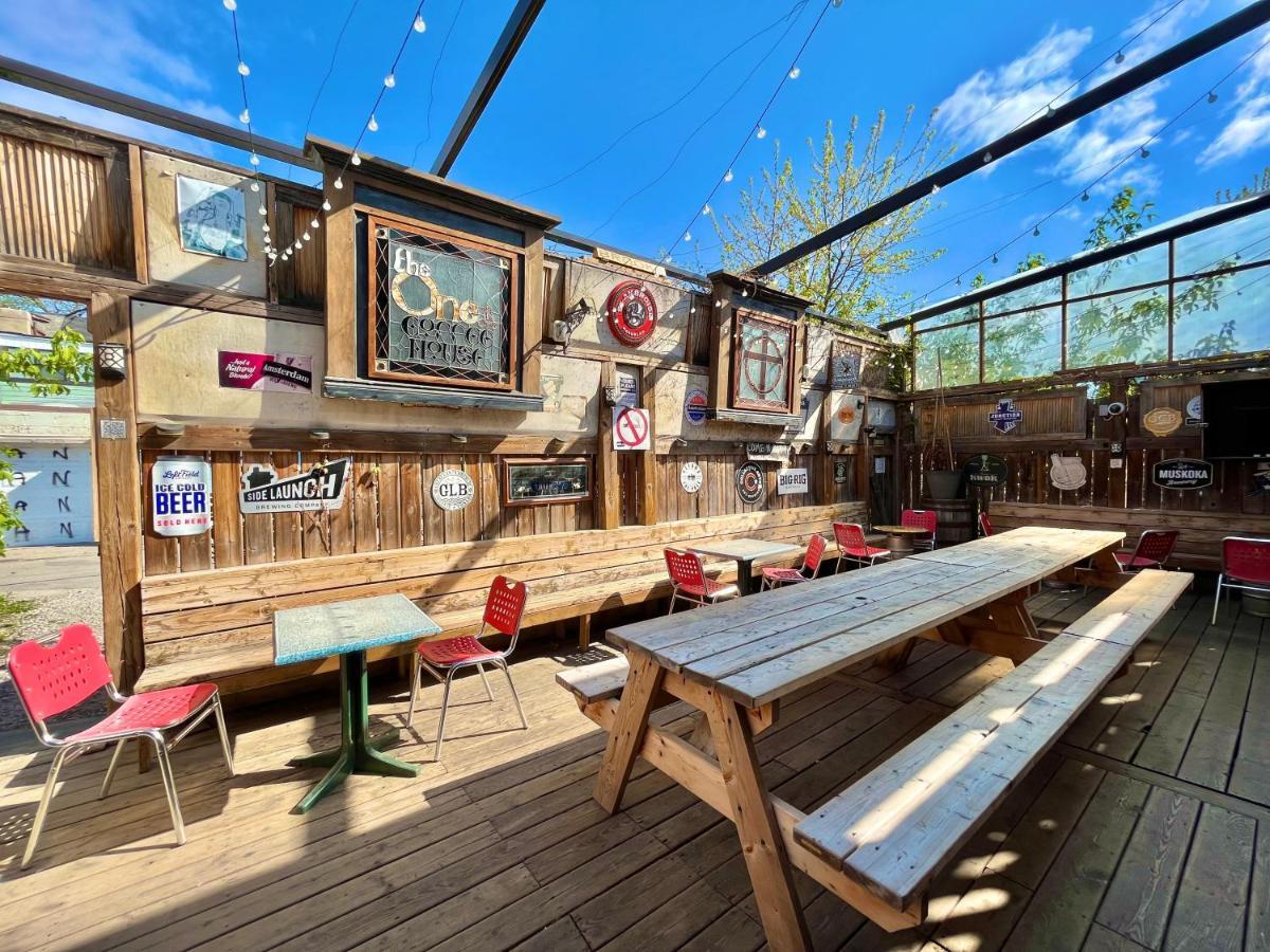 The Only Backpacker'S Inn (Adults Only) Toronto Exteriör bild