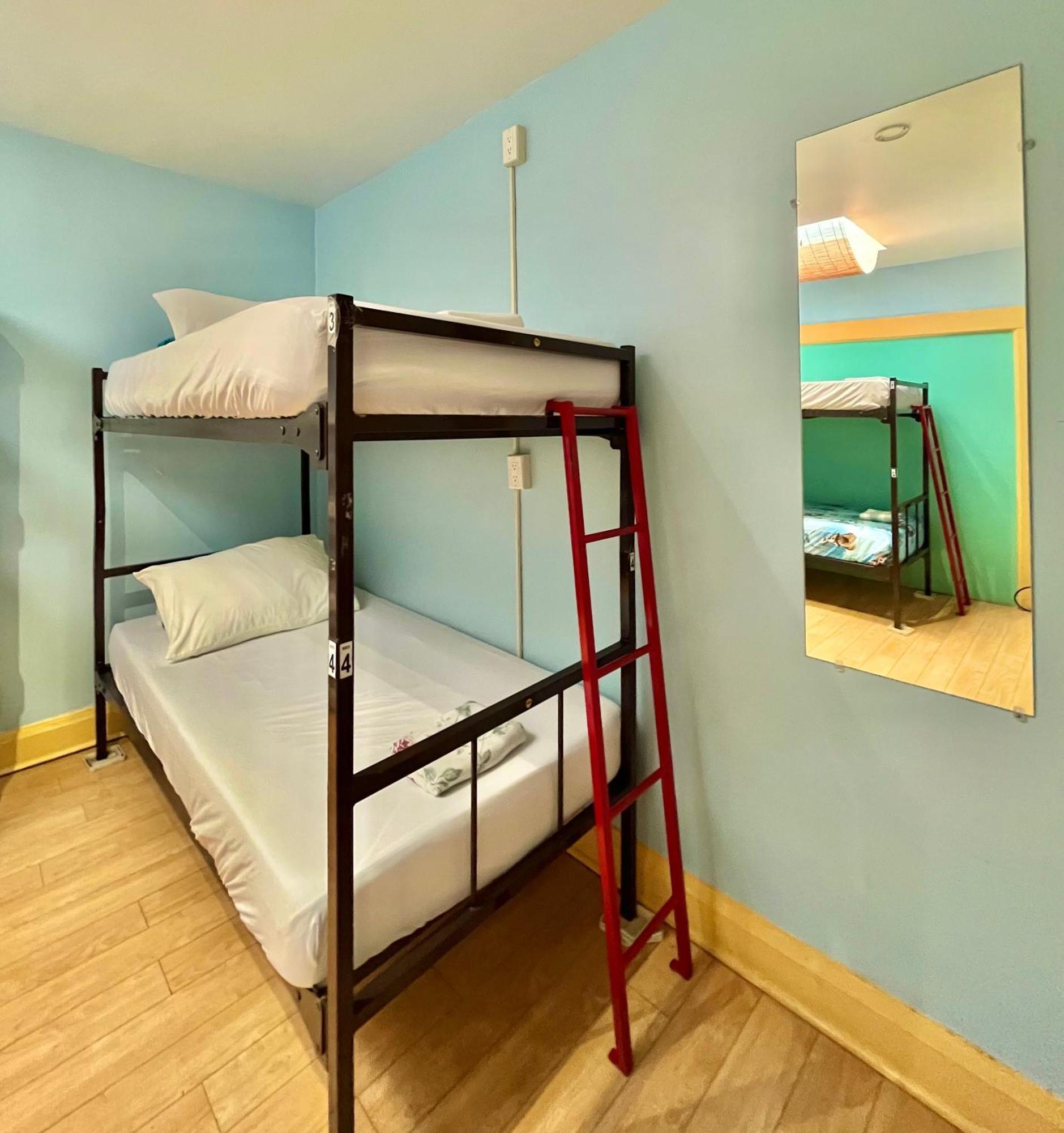 The Only Backpacker'S Inn (Adults Only) Toronto Exteriör bild