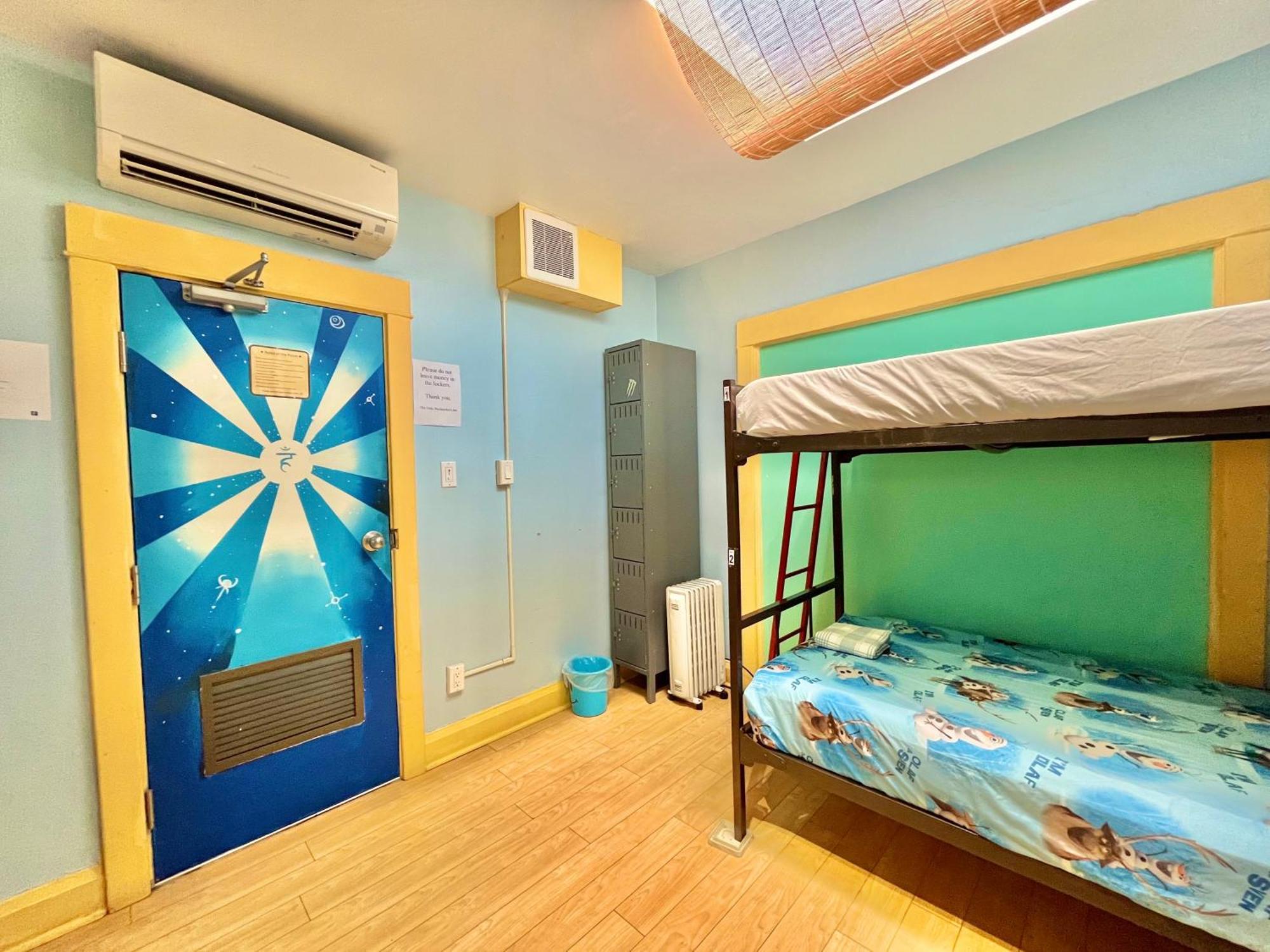 The Only Backpacker'S Inn (Adults Only) Toronto Exteriör bild