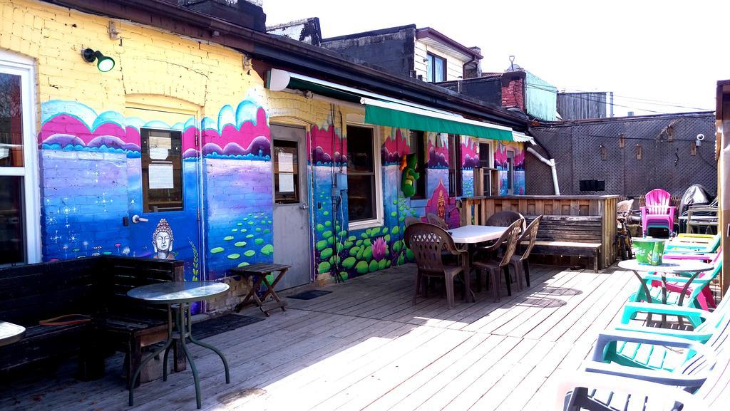 The Only Backpacker'S Inn (Adults Only) Toronto Exteriör bild