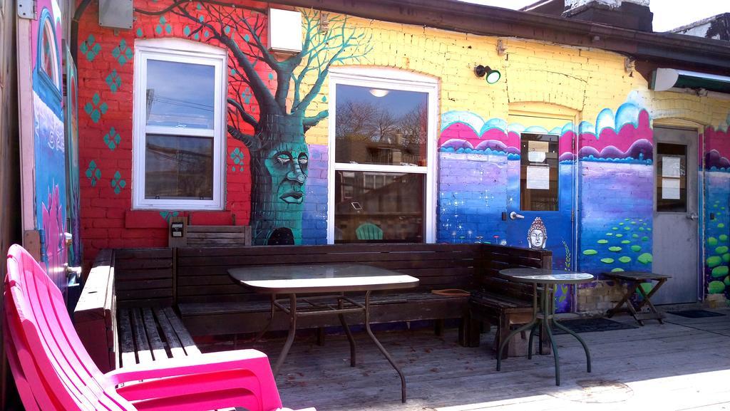 The Only Backpacker'S Inn (Adults Only) Toronto Exteriör bild