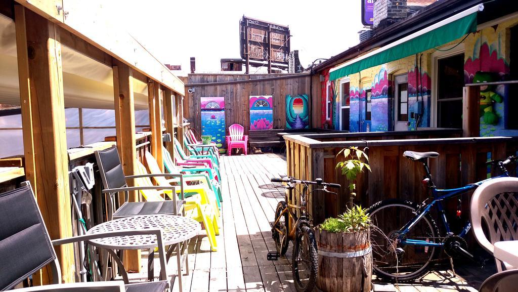 The Only Backpacker'S Inn (Adults Only) Toronto Exteriör bild