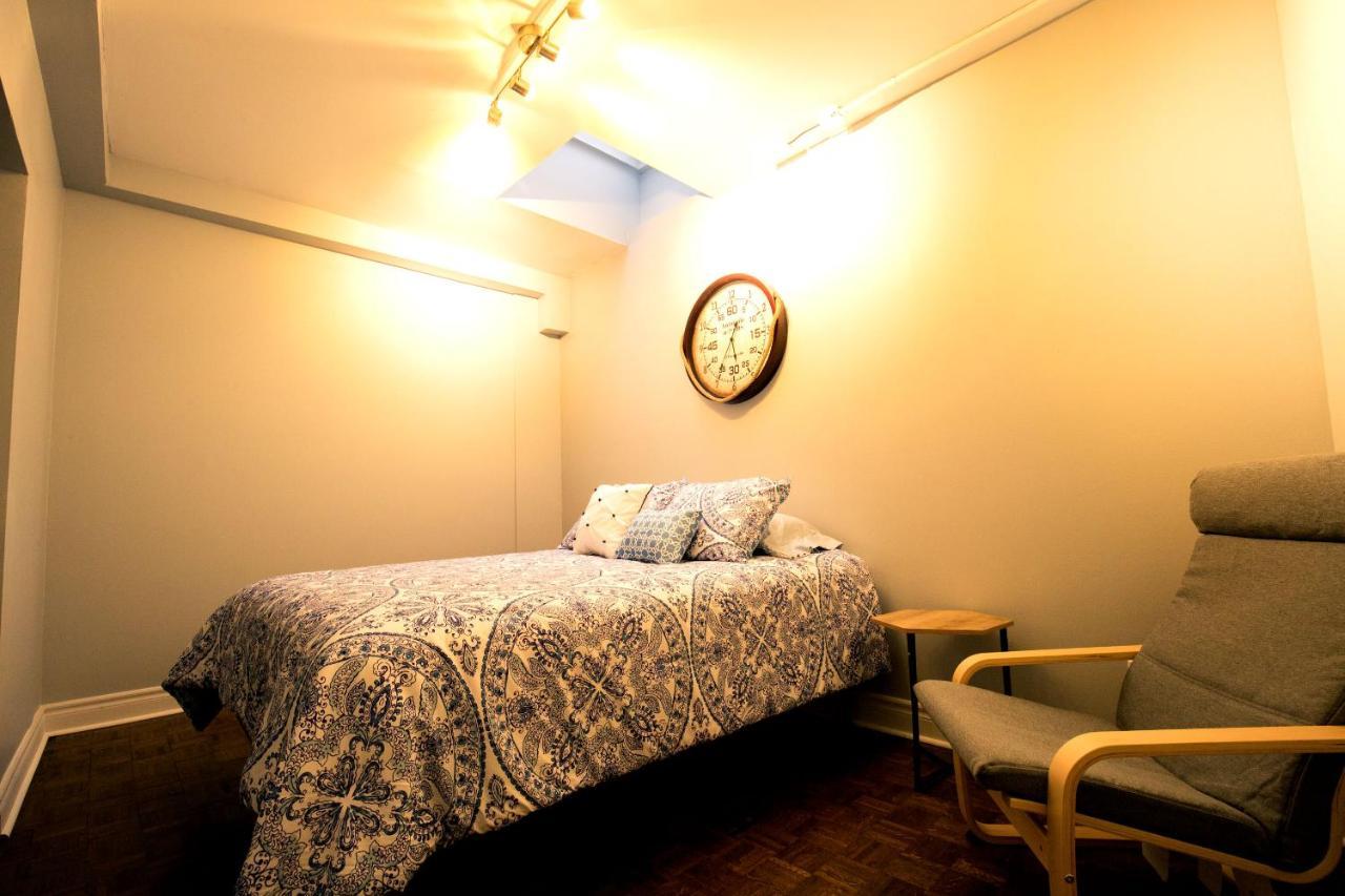 The Only Backpacker'S Inn (Adults Only) Toronto Exteriör bild